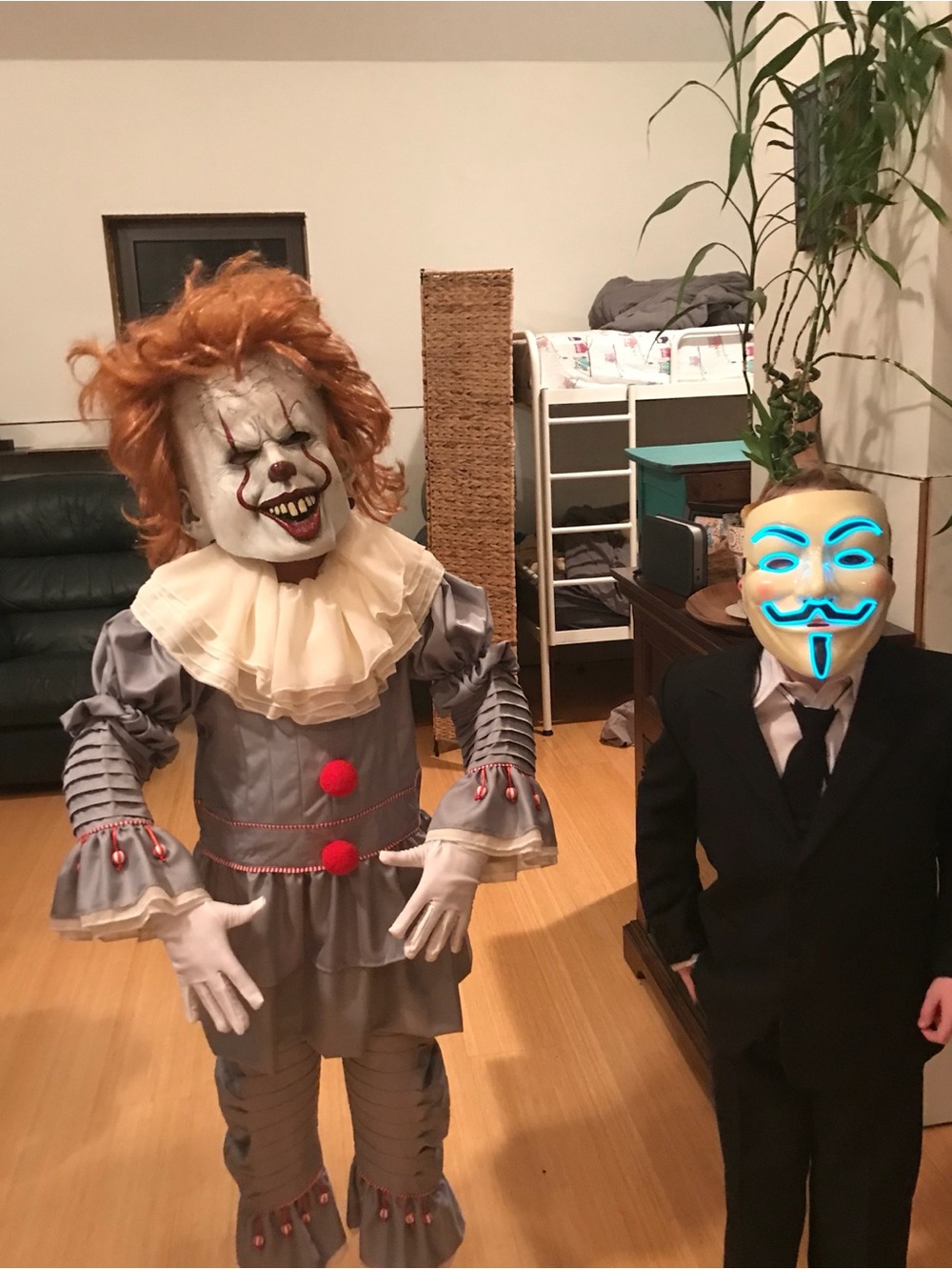Child’s theater grade It costume. Handmade with mask. Size 10-12